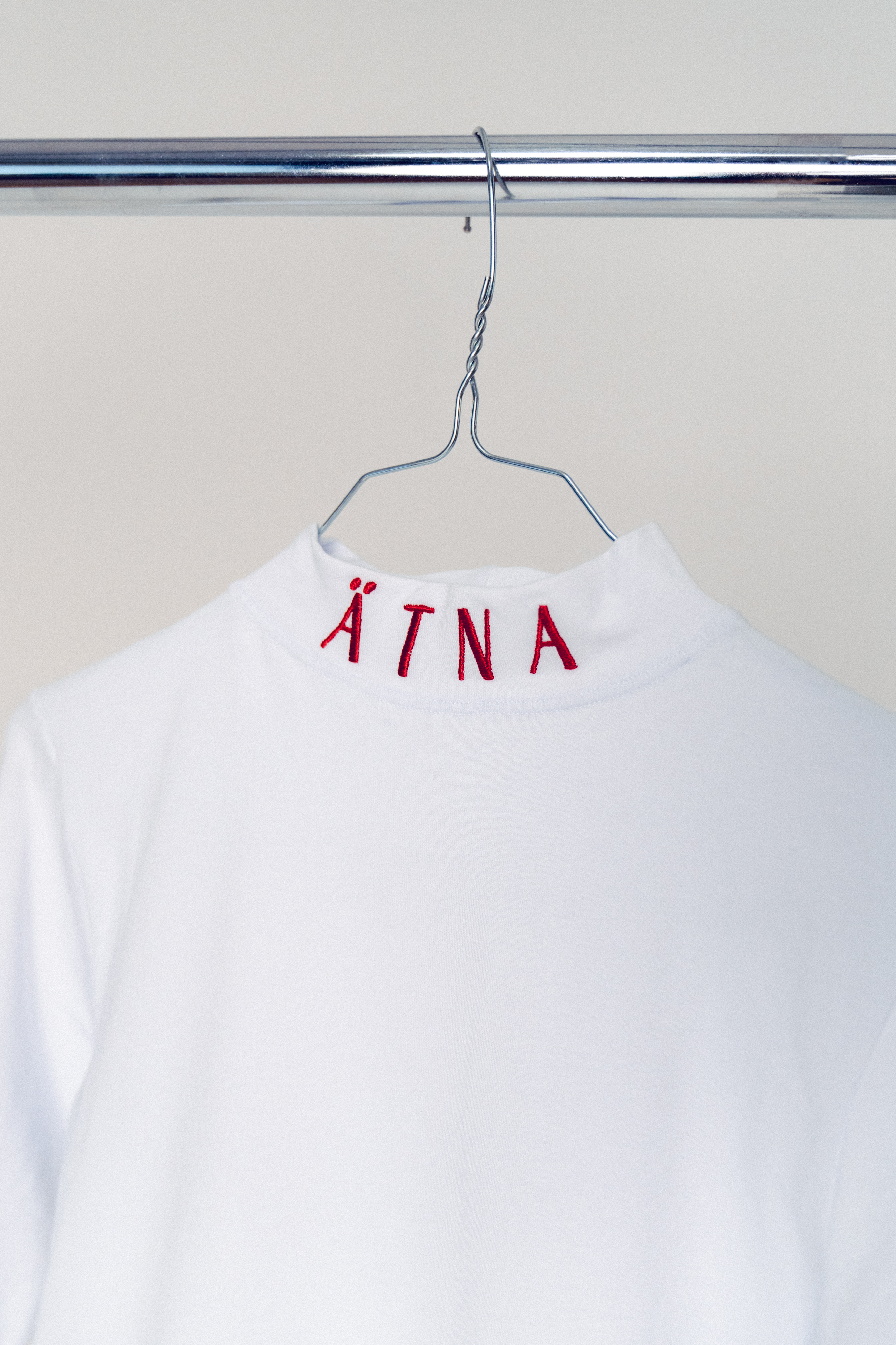 Thumbnail 2 von Bodysuit (white / red lettering)